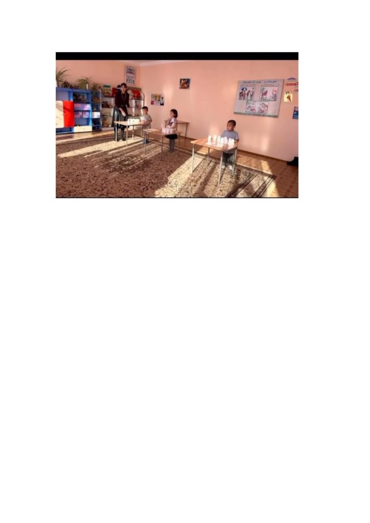 “Еркетай”шағын орталығы, “Құлыншақ” ересек тобында «түрлі түсті сандар, пішіндер” ойыны.
Мақсаты: Балалардың түрлі түсті геометриялық пішіндер мен сандар туралы түсініктерін дамыту, пішіндерді және сандарды ажырата білуге, оларды түстеріне, пішініне, санына қарай топтастыруға үйрету.
педагог-психолог: Құлтас Ф.Б