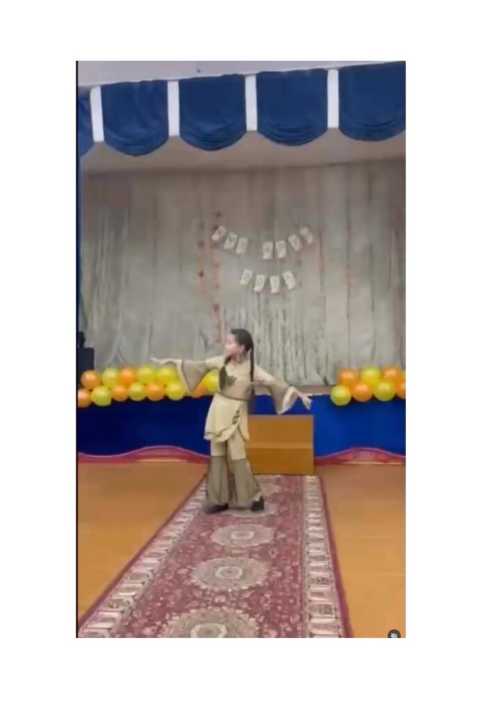 ???? “Күз аруы – 2025” байқауы ????
Атасу жалпы білім беретін мектебінде 5, 6, 7-сынып оқушылары арасында дәстүрлі “Күз аруы – 2025” байқауы өтті. Қатысушылар өз өнерлерін, талғамдарын және сәндік мәдениетін көрсете отырып, ерекше әсер сыйлады.
✨ Жеңімпаздар:
???? Бас жүлде – 5-сынып оқушысы Амантай Сезім
1⃣ 1-орын – 6-сынып оқушысы Болат Рауана
2⃣ 2-орын – 7-сынып оқушысы Сейдрахман Жанерке
3⃣ 3-орын – 5-сынып оқушысы Күйкентай Гаухар

Ұйымдастырушы: ALASH өзін-өзі басқару ұйымы.
Барлық қатысушыларды құттықтаймыз! ????